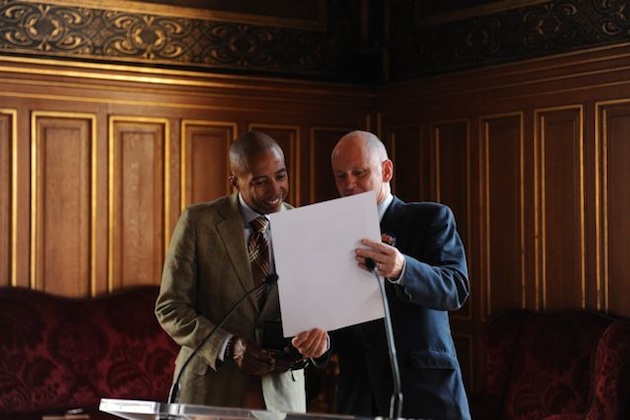 Kevin Liles Receives the Medaille de la Ville de Paris for Hip Hop’s Significant Contribution to Parisian Society