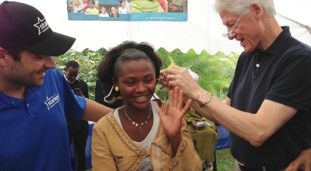 President and Chelsea Clinton Visit Site to See Starkey Hearing Foundation’s Global Fight against Hearing Loss