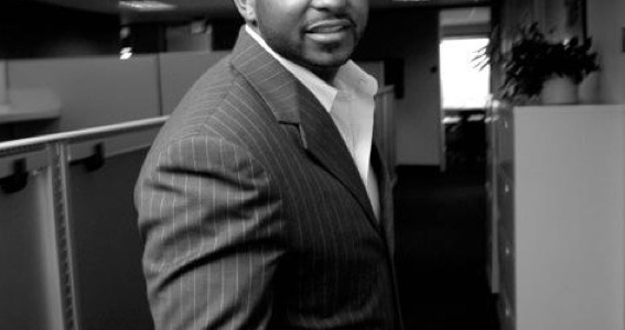 GlobalHue-Detroit President Detavio Samuels Named To Crain’s Detroit Business Influential “40 Under 40” List